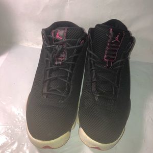 Nike Jordan Horizon Low Black/ Vivid Pink SZ 9Y